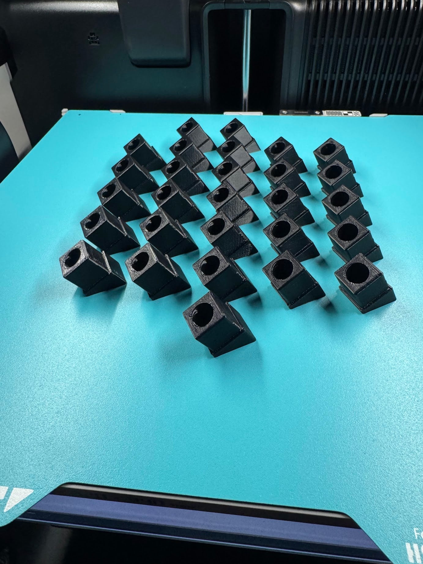 (24 Pack) Square Aluminum Baluster Angled Adapters For Stairs