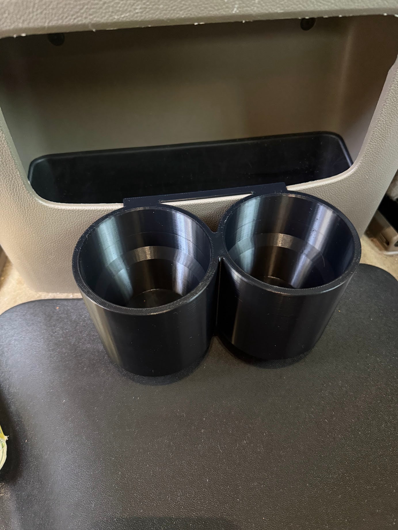 Share 2015-2020 GMC/Chevy Second Row Cup Holders Tahoe, Yukon, Sierra, Suburban, and more